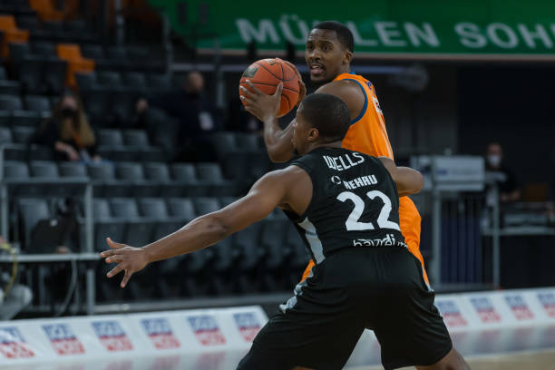 在退役后也 在退役后也