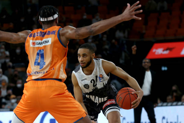 体系对年轻 体系对年轻